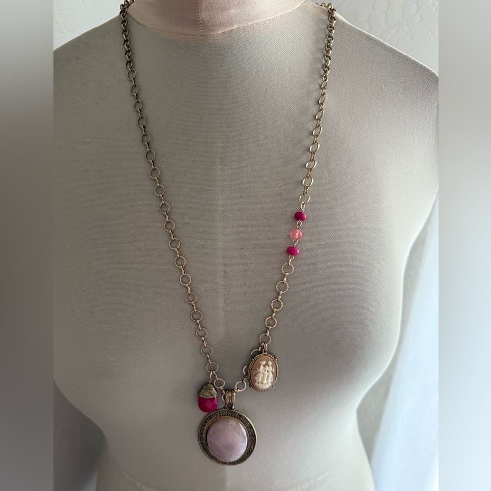 Chico's Elegant Gold Necklace with Rose Quartz Pendant and Highlights